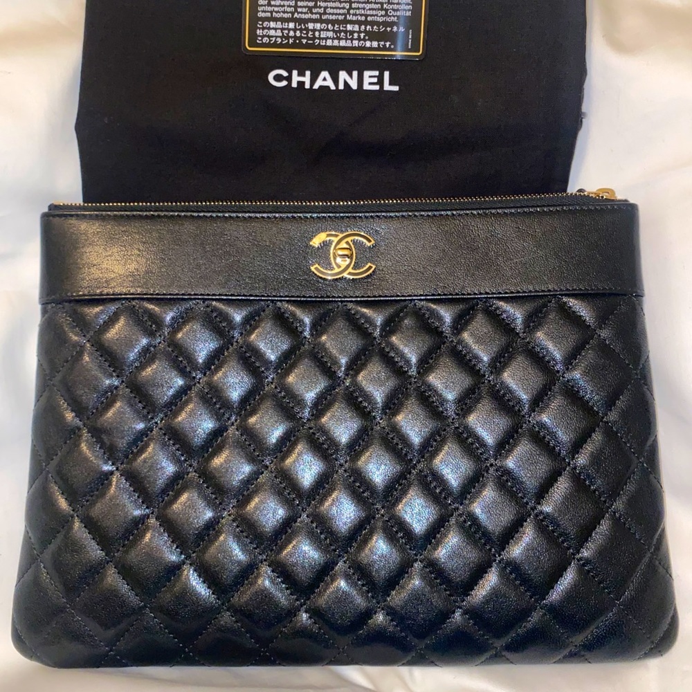 Chanel Mademoiselle Vintage O Case Clutch